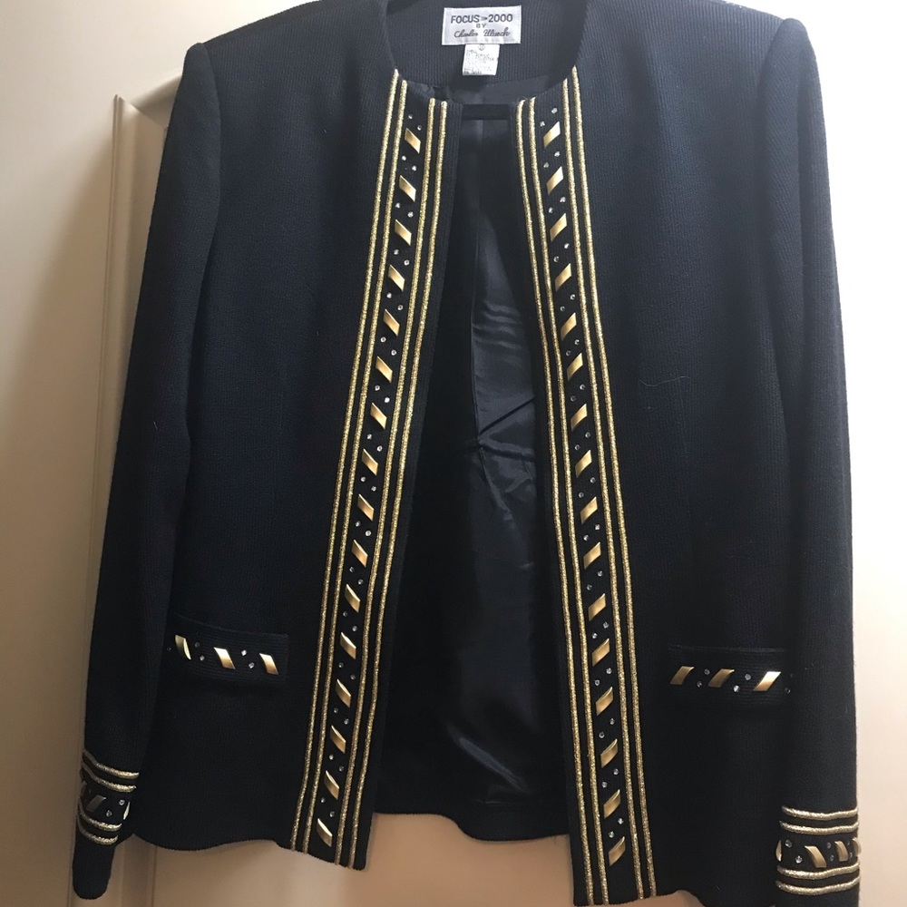 Woman skirt  suit size 10 brand new never worn